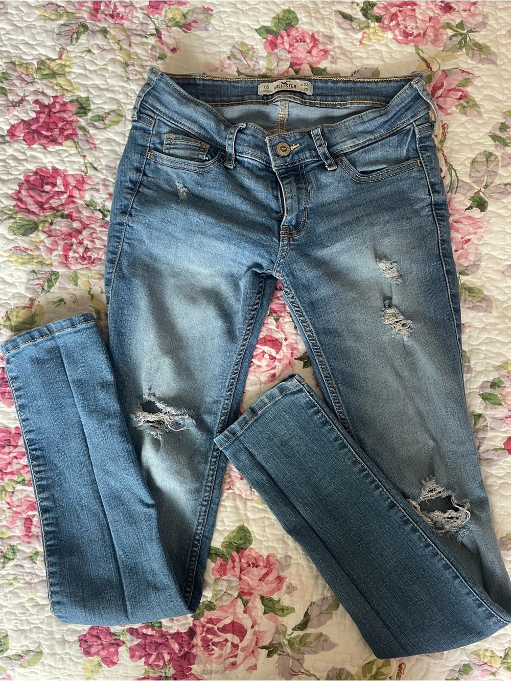 Hollister Light Blue Ripped Women's Skinny Jeans